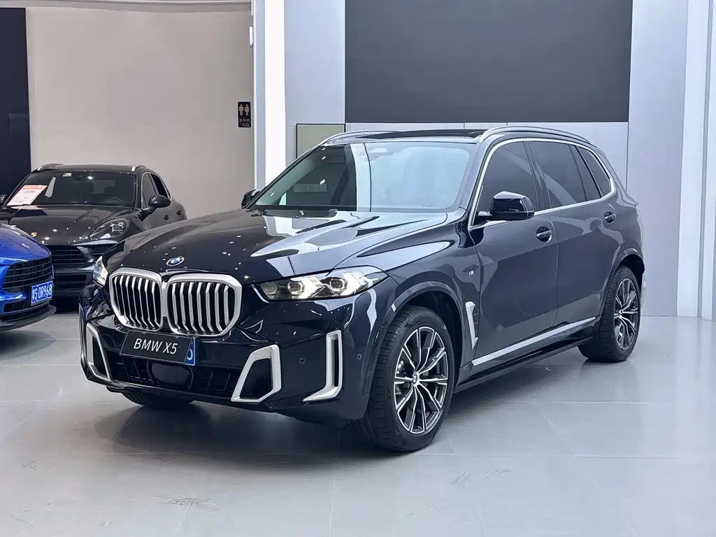 BMW X5 2024 — фото 1 из 5
