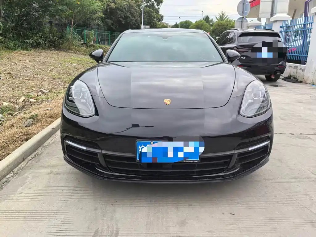 Porsche Panamera 2020 — фото 1 из 5
