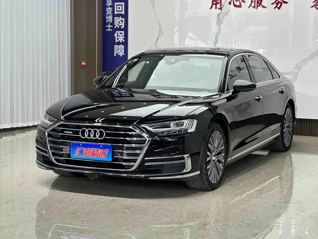 Audi A8 2020 — фото 1 из 5