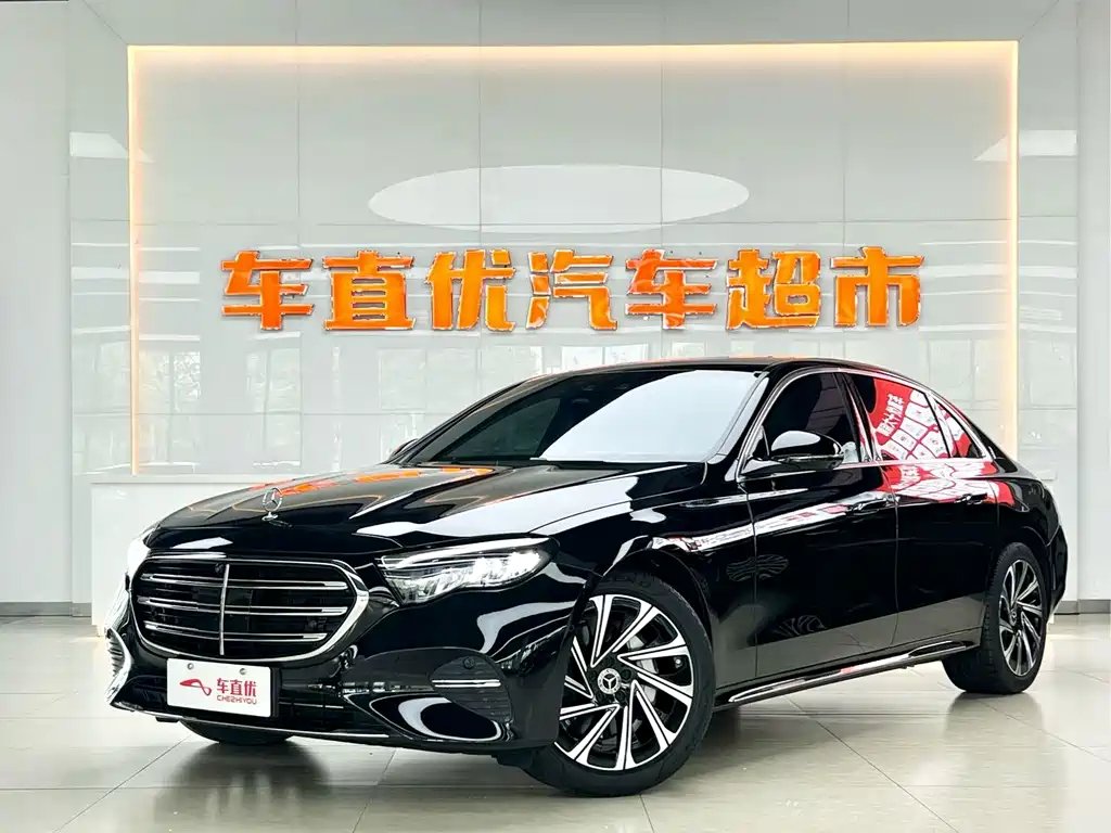 Mercedes-Benz E-Class 2025 — фото 1 из 5
