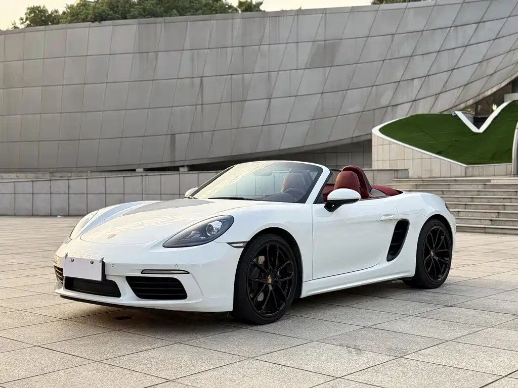Porsche 718 2024 — фото 1 из 5