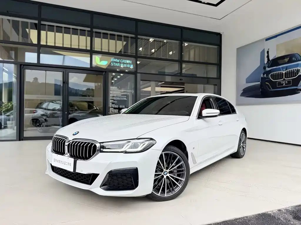 BMW 5 Series 2023 — фото 1 из 5