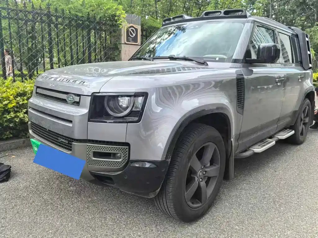 Land Rover Defender 2021 — фото 1 из 5