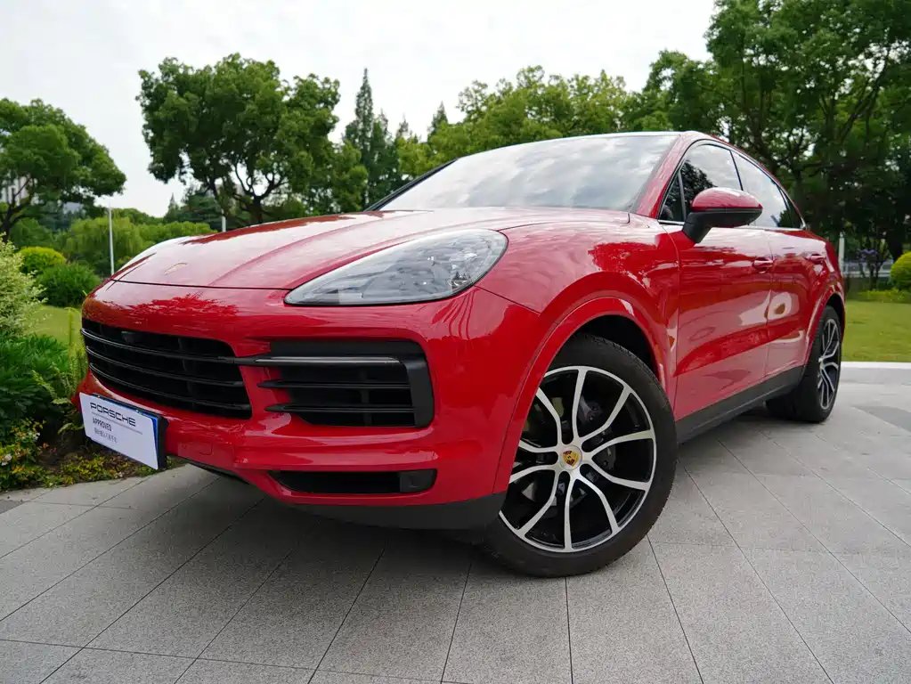 Porsche Cayenne 2023 — фото 1 из 5