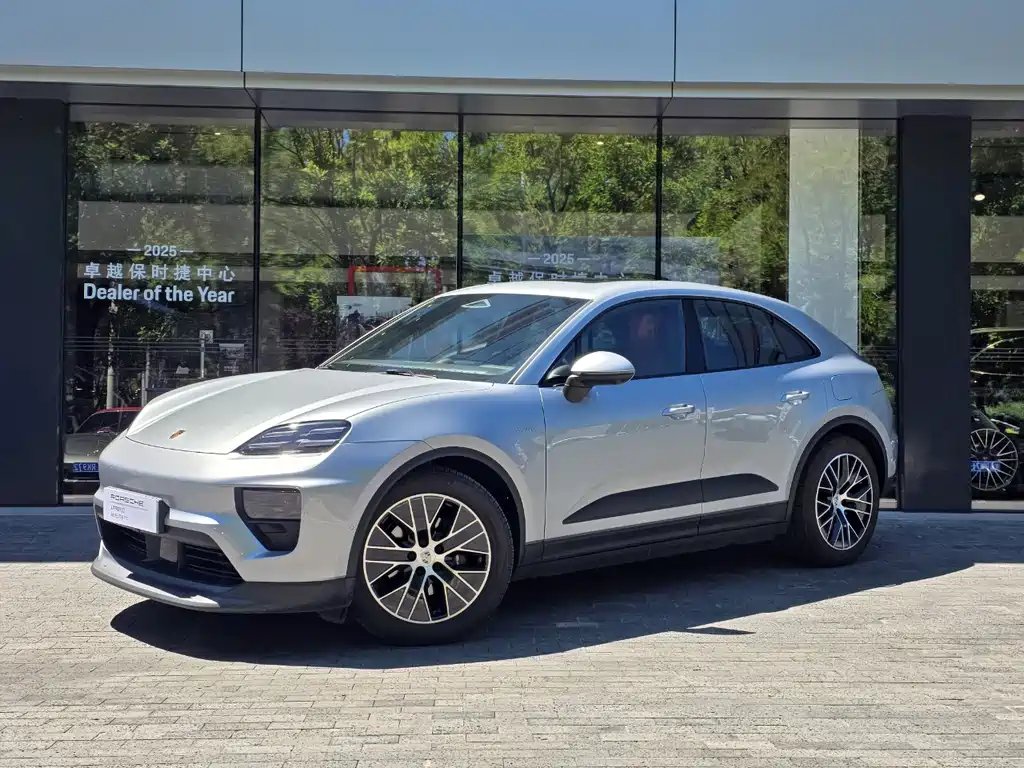 Porsche Macan EV 2025 — фото 1 из 5