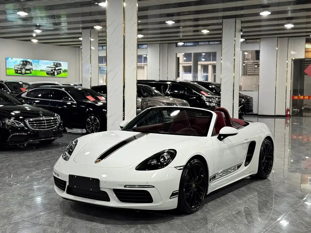 Porsche 718 2025 — фото 1 из 5
