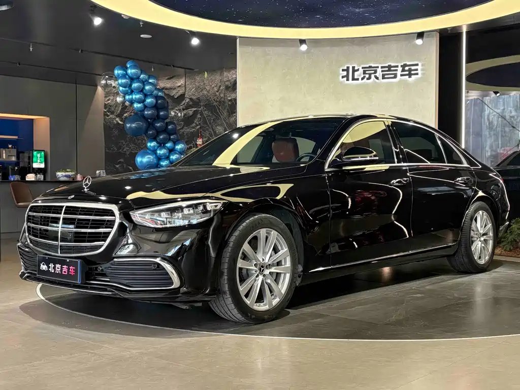 Mercedes-Benz S-Class 2023 — фото 1 из 5