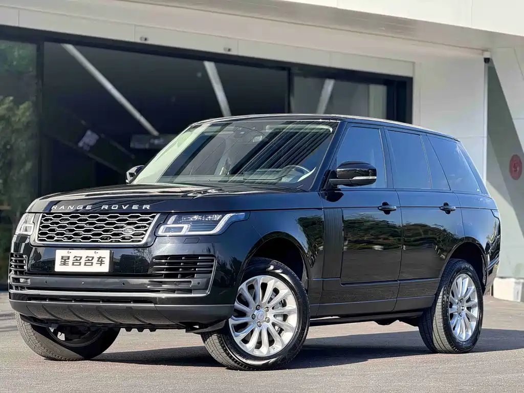 Land Rover Range Rover 2021 — фото 1 из 5