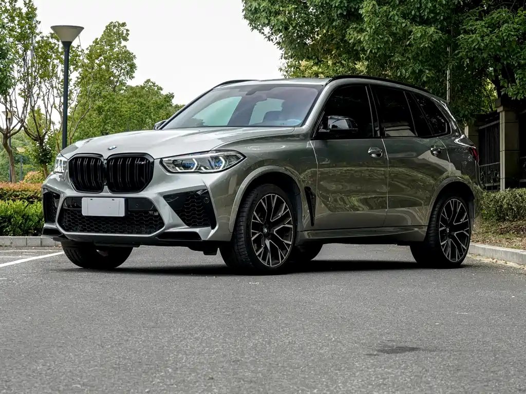 BMW X5 M 2022 — фото 1 из 5