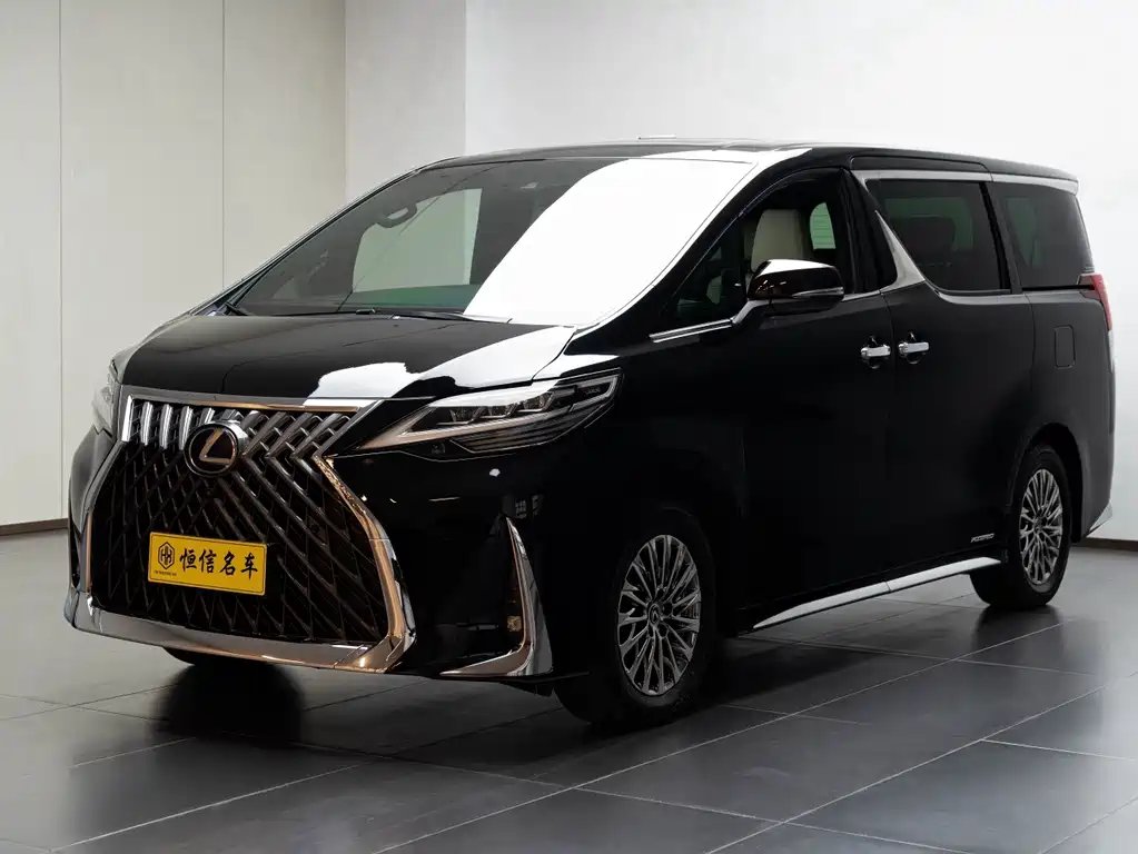 Lexus LM 2021 — фото 1 из 5