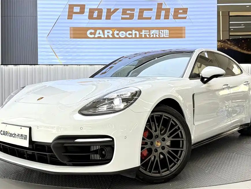 Porsche Panamera 2024 — фото 1 из 5