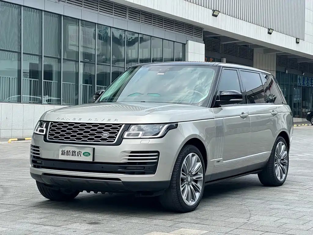 Land Rover Range Rover 2020 — фото 1 из 5