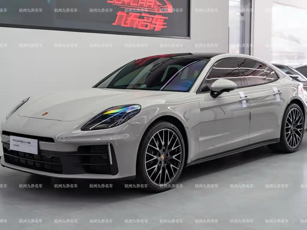 Porsche Panamera 2026 — фото 1 из 5
