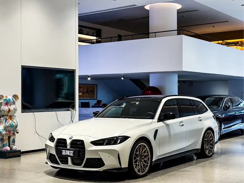 BMW M3 2026 — фото 1 из 5