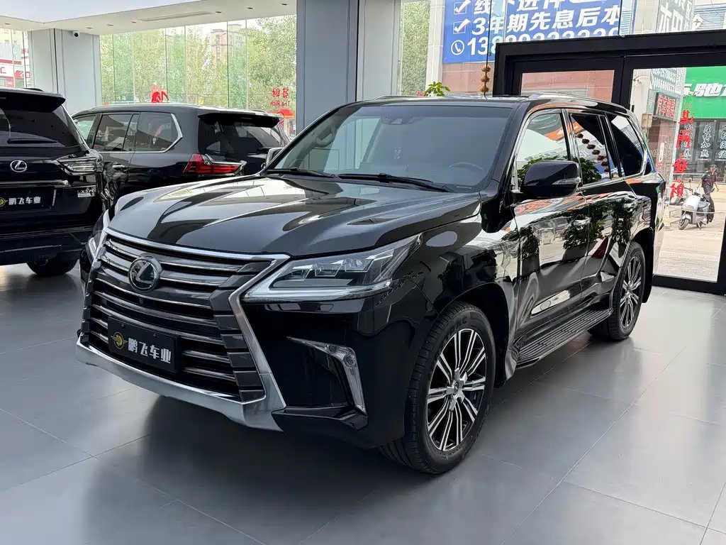 Lexus LX 2019 — фото 1 из 5