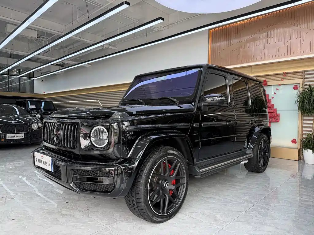 Mercedes-Benz G-Class 2019 — фото 1 из 5