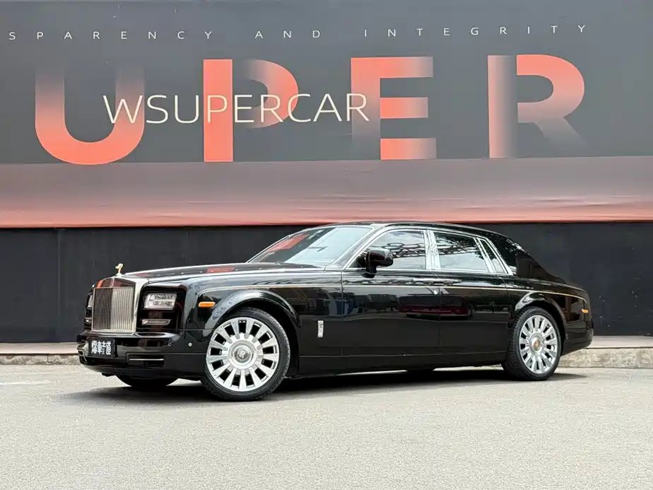 Rolls-Royce Phantom 2012 — фото 1 из 5