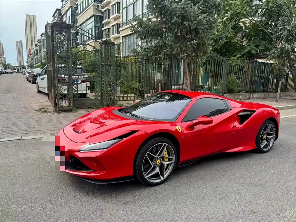Ferrari F8 2022 — фото 1 из 4
