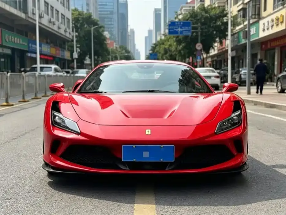 Ferrari F8 2021 — фото 1 из 4
