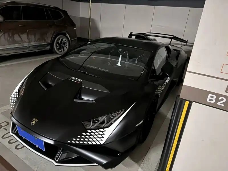 Lamborghini Huracán 2023 — фото 1 из 5