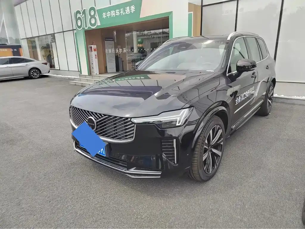 Volvo XC90 2025 — фото 1 из 5