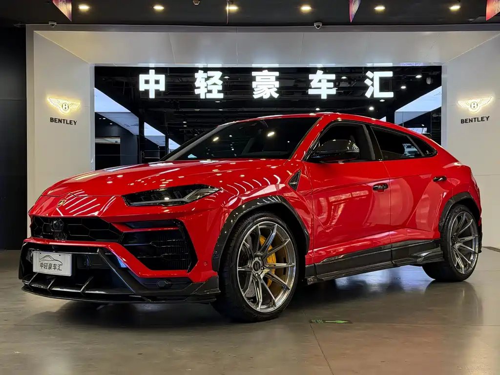Lamborghini Urus 2019 — фото 1 из 5