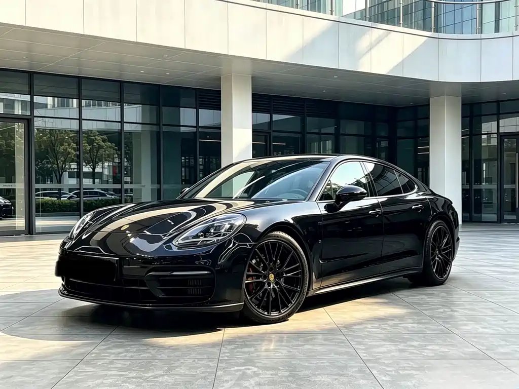Porsche Panamera 2019 — фото 1 из 5
