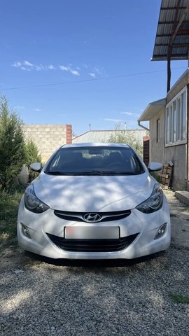 Hyundai Avante V 2012 — фото 1 из 5