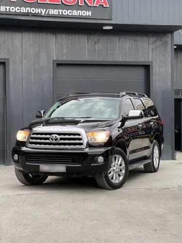 Toyota Sequoia II 2017 — фото 1 из 5