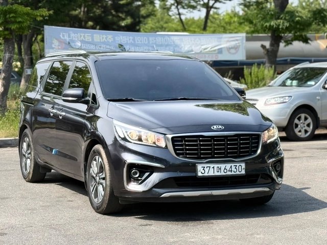 Kia Carnival III 2020 — фото 1 из 5
