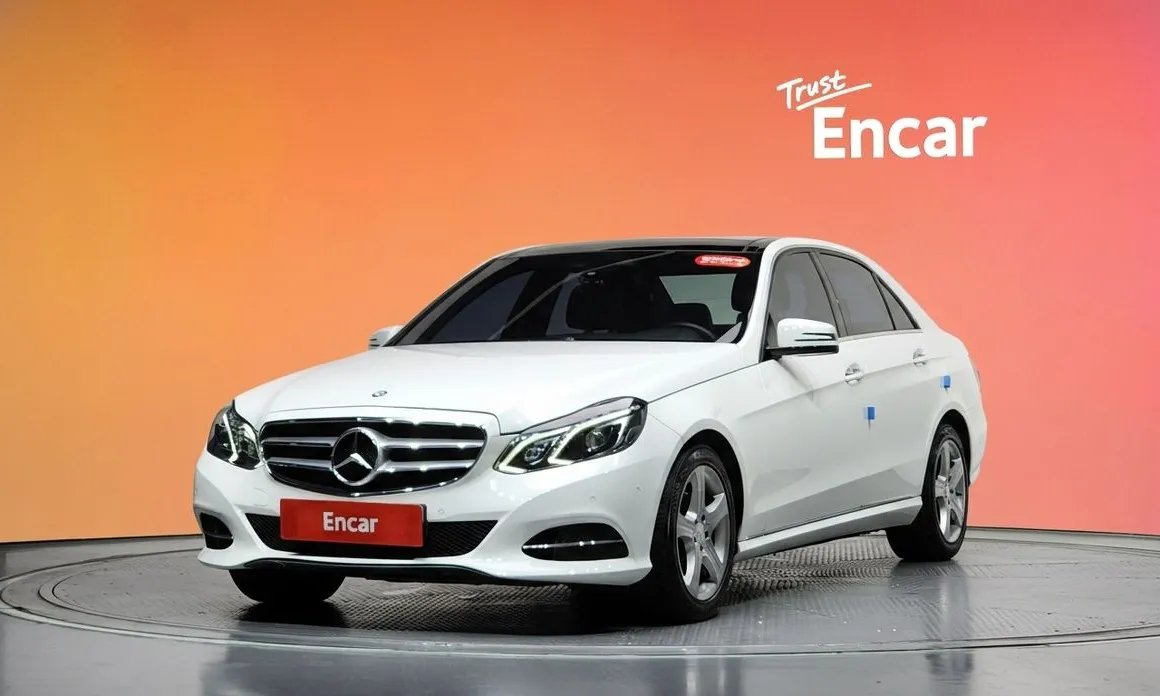 Mercedes-Benz E-Class 2014 — фото 1 из 32
