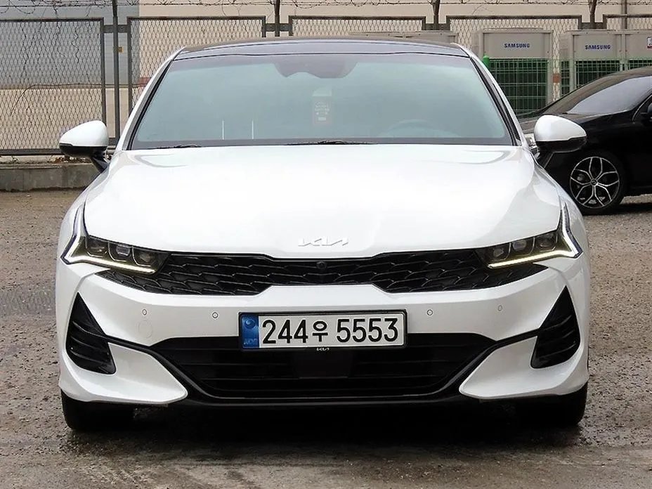 Kia K5 2023 — фото 1 из 5