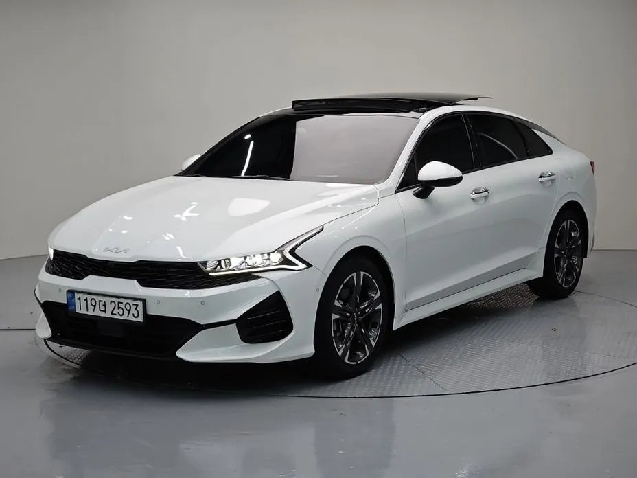 Kia K5 2022 — фото 1 из 5