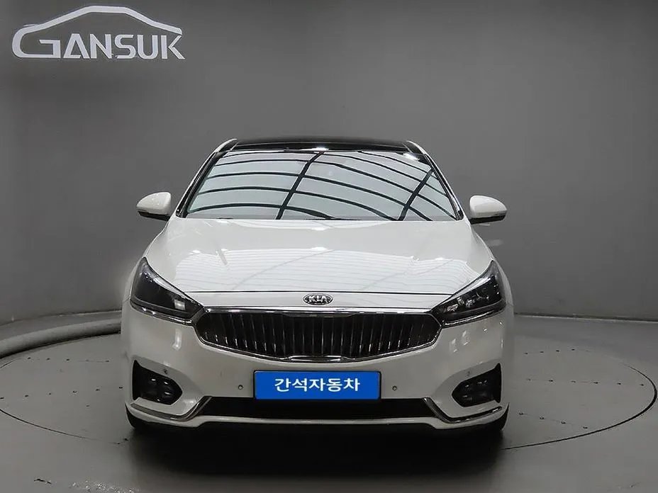 Kia K7 2016 — фото 1 из 5