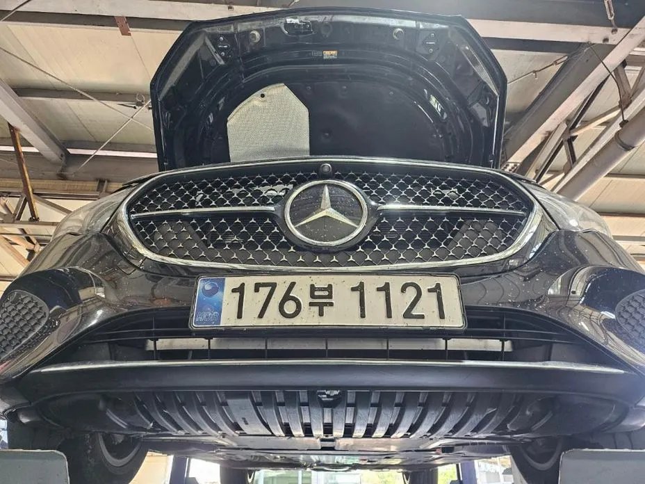 Mercedes-Benz E-Class 2025 — фото 1 из 3