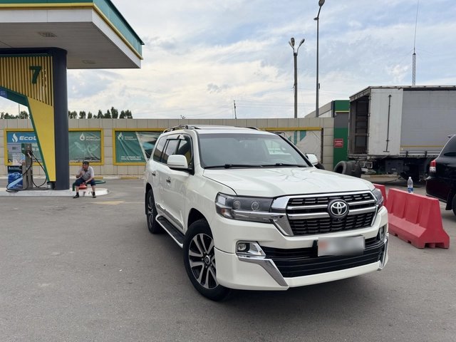Toyota Land Cruiser 200 Series 2010