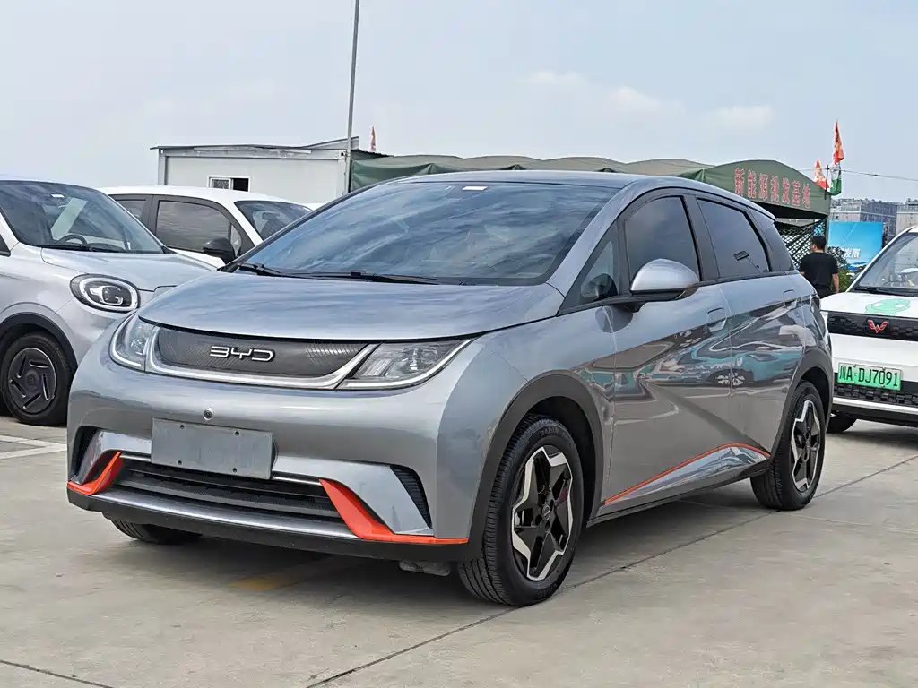 BYD Dolphin 2023