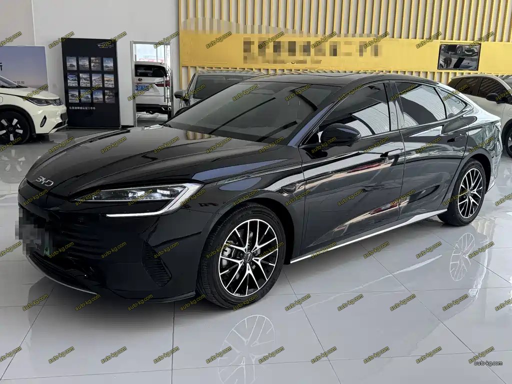 BYD Seal 07 DM-i 2025