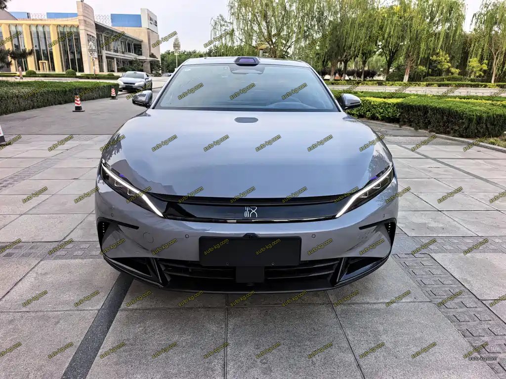 BYD Han 2025