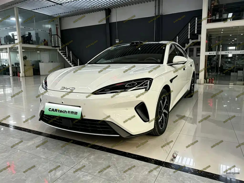 BYD Seal 07 DM-i 2025