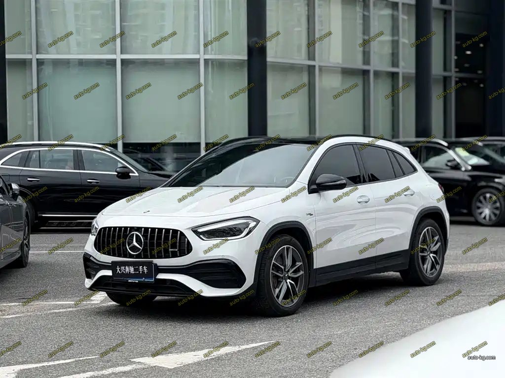 Mercedes-Benz GLA AMG 2022
