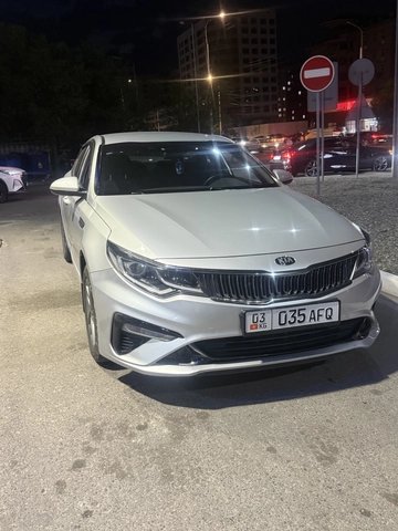 Kia K5 II 2019 — фото 1 из 5