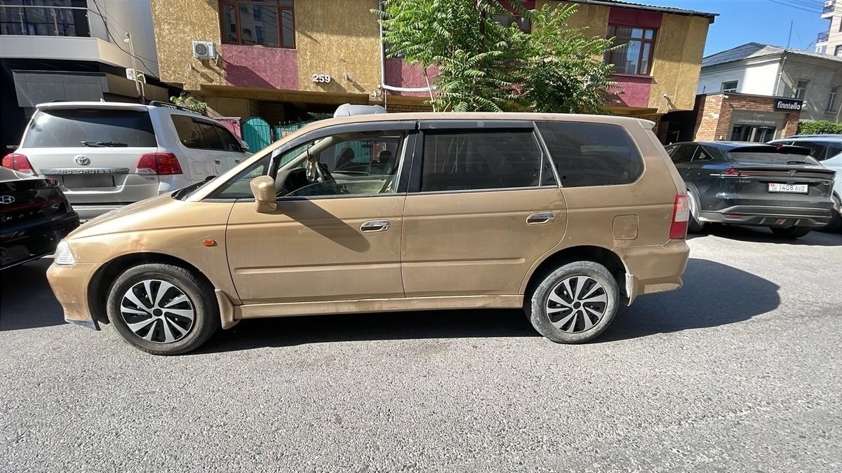 Honda Odyssey II 2001 — фото 1 из 4