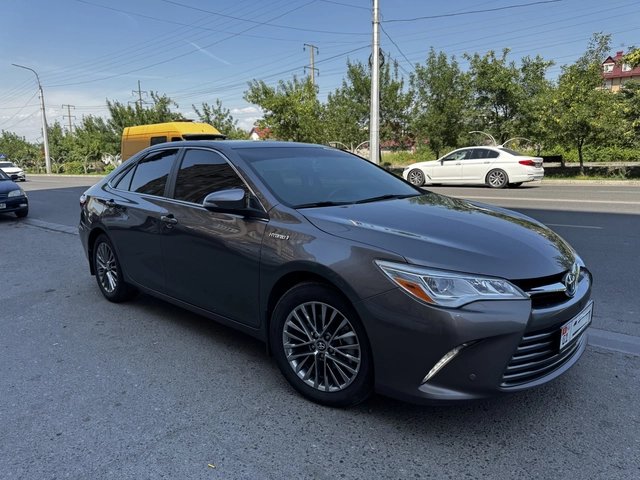 Toyota Camry VII (XV50) Рестайлинг 2016 — фото 1 из 3