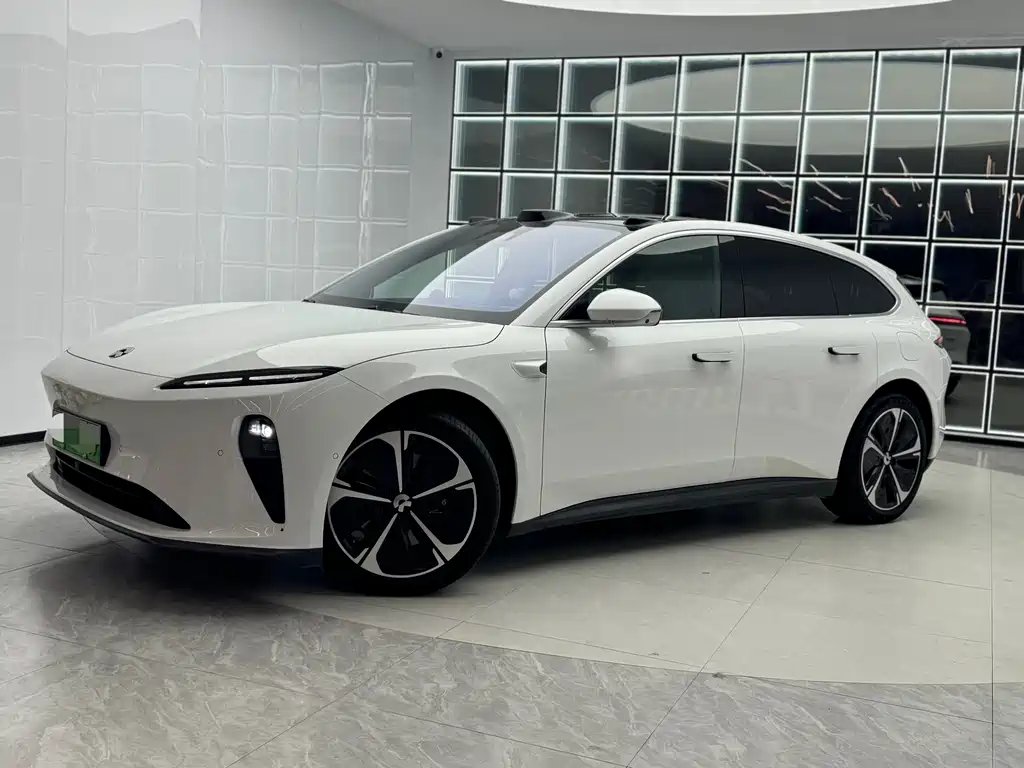 NIO ET5T 2024