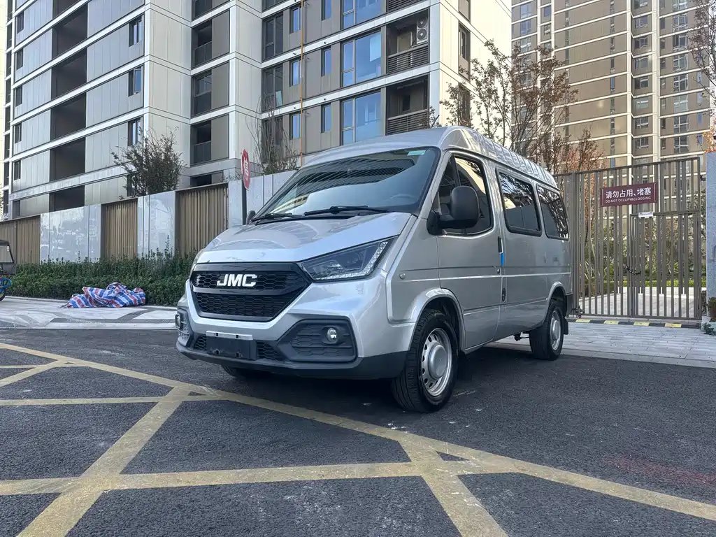 JMC Tesla 2022