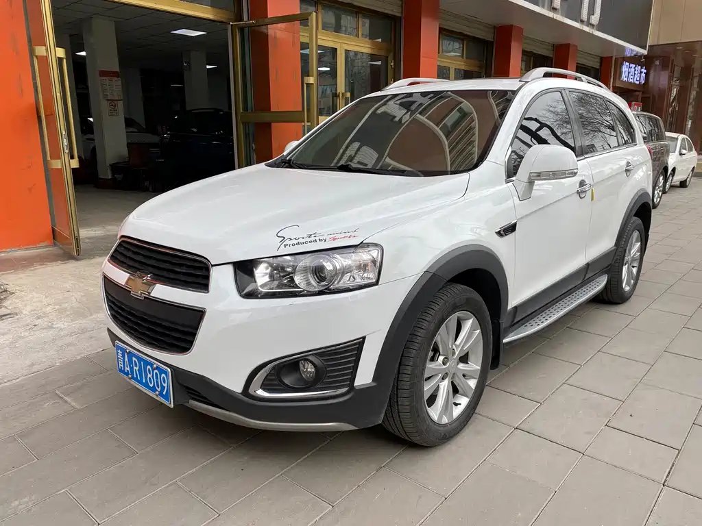 Chevrolet Captiva 2016 — фото 1 из 15