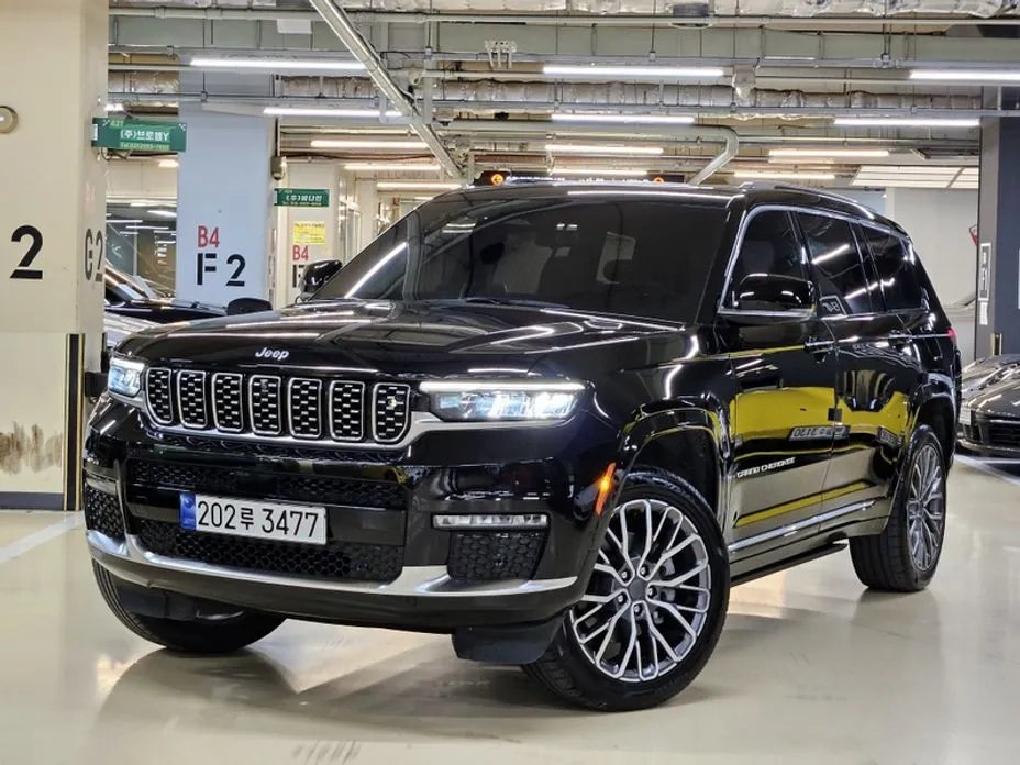 Jeep Cherokee 2023 — фото 1 из 5