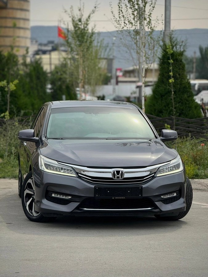 Honda Accord IX Рестайлинг 2017 — фото 1 из 5