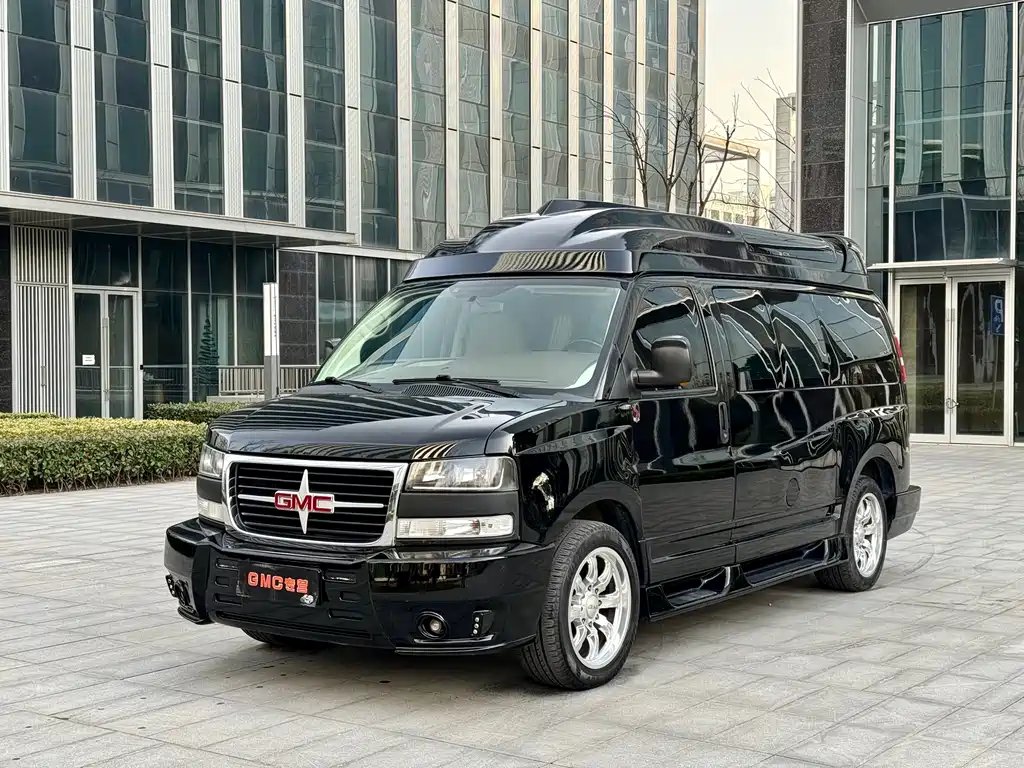 GMC Savana 2017